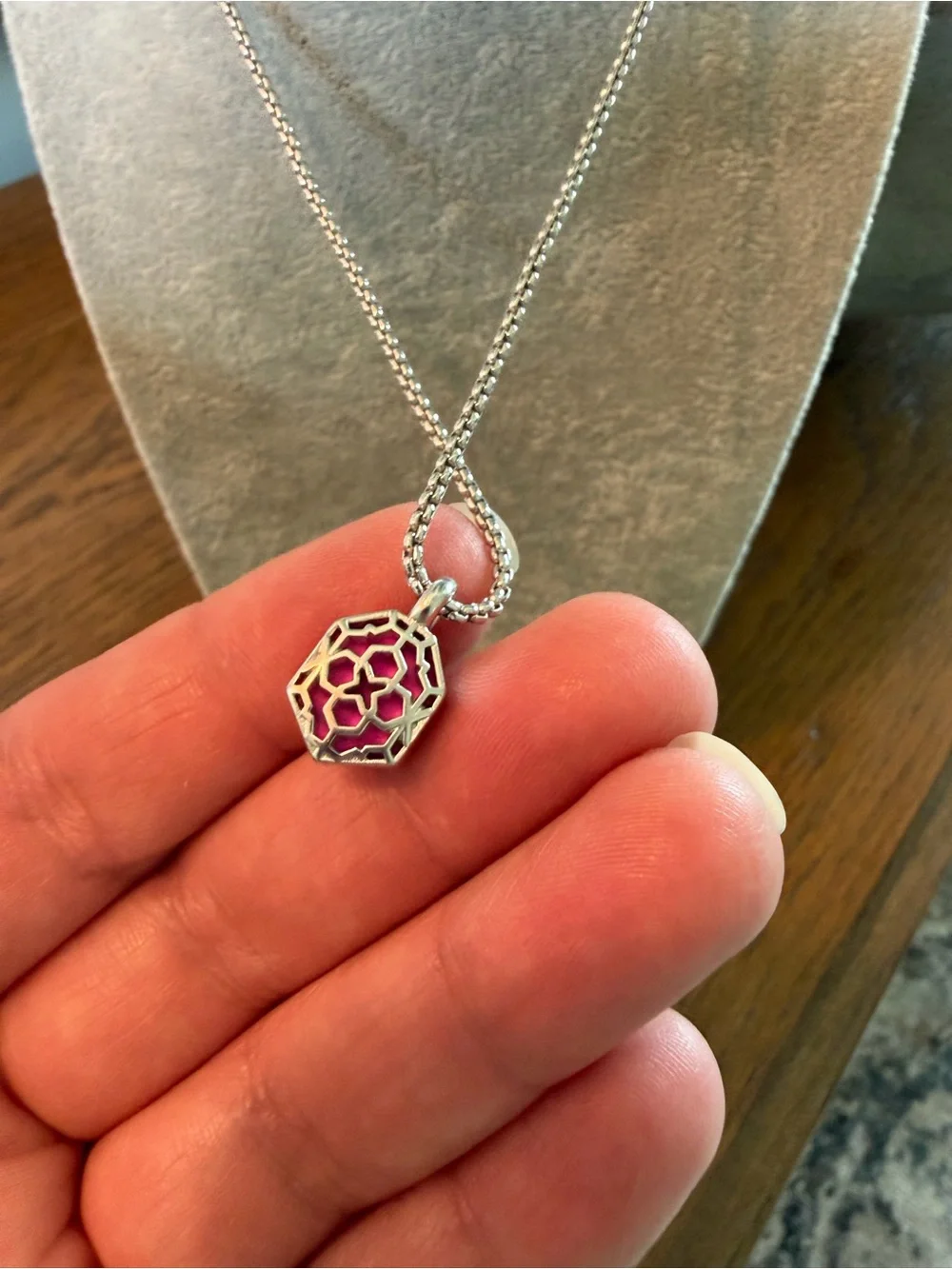 Kendra Scott Pink Necklace and Matching Earrings Set